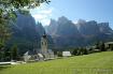 Il Sella visto da Colfosco con alcuni tratti del sentiero sul Pisciad�