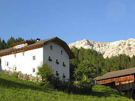 Farm Les Fontanes - Alta Badia