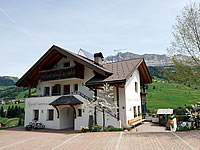 Ferienwohnungen Ciaminades - Alta Badia