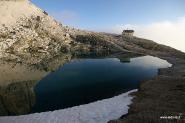 Rifugio F. Cavazza / Utia Pisciadù (2585 m) con il lago Lech dl Pisciadù