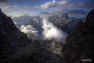 Vista dal Coi dei Bos sulle Cinque Torri e il Averau