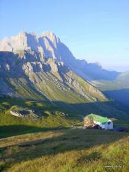 Rifugio Genova (2297 m)