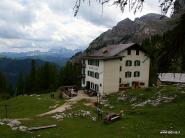 Rifugio Gardenacia 2050 m