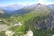 Vista sul Passo Falzarego, le Cinque Torri, Averau e Croda del Lago